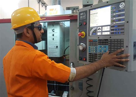 cnc machine operator course in vadodara|Shree Parantap Institute Of CNC Programming.